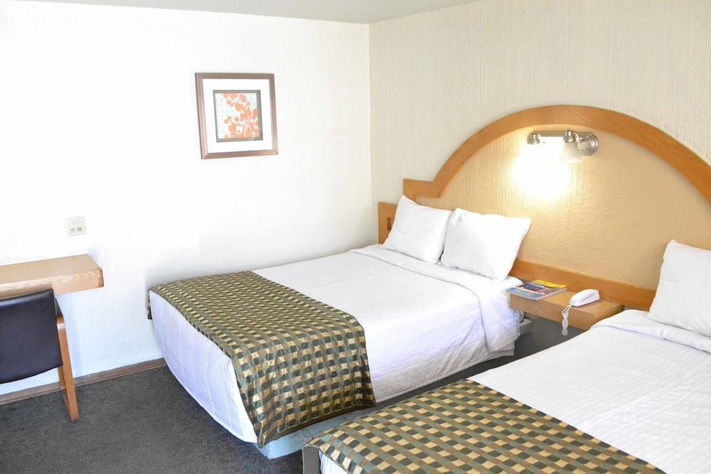 Hotel Flamingo Ciudad Juarez Bagian luar foto