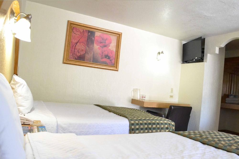 Hotel Flamingo Ciudad Juarez Bagian luar foto