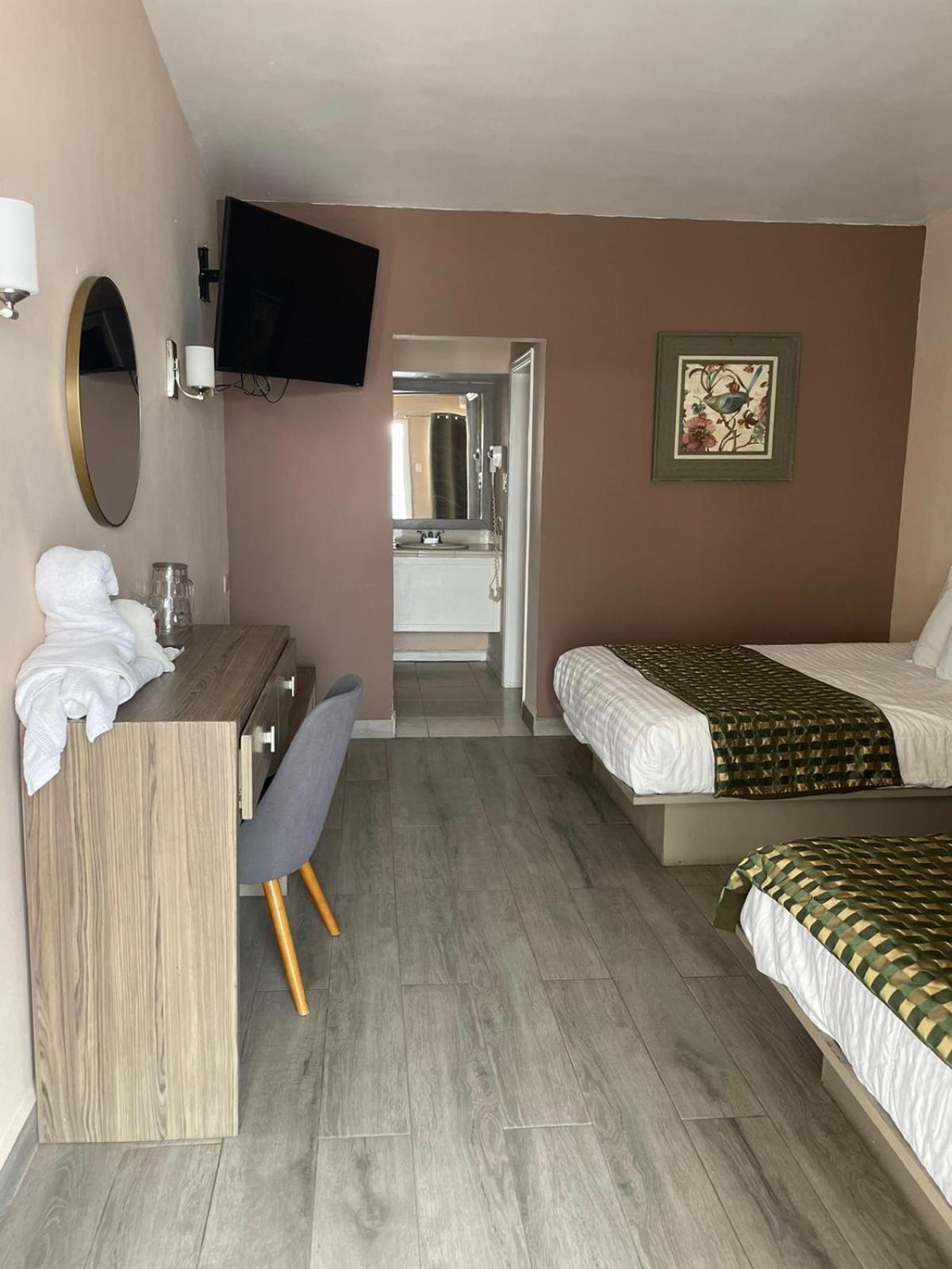 Hotel Flamingo Ciudad Juarez Bagian luar foto